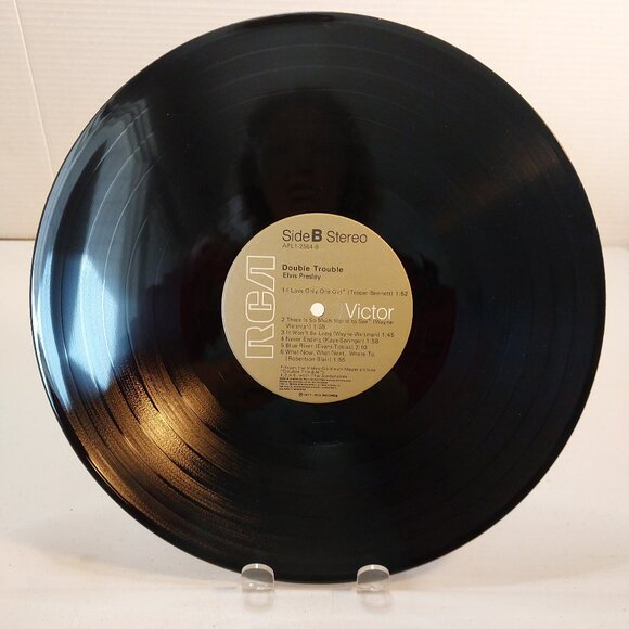 Elvis Presley ~ Double Trouble (Vinyl LP, 1967) - Picture 3 of 4